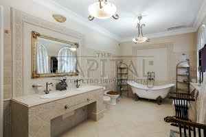 будинок за адресою пер. Мичурина, 6