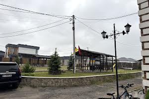 будинок за адресою Ярова