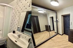 квартира за адресою Адамовська, 1