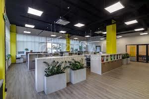 комерційна за адресою Борщагівська вул., 154