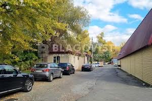 комерційна за адресою Малинська вул., 1