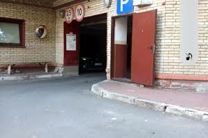 коммерческая по адресу Евгения Коновальца ул. (Щорса), 32-Б