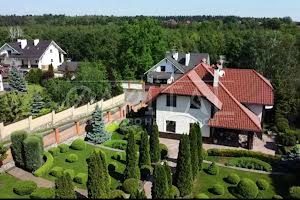 будинок за адресою с. Іванковичі, бузкова