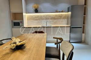 комерційна за адресою Кудрявська вул., 16