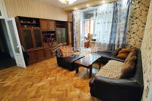 квартира за адресою Дігтярна вул. (Труфанова), 14