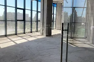 комерційна за адресою Харківське шосе, 210