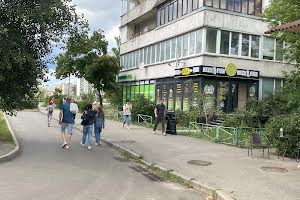 комерційна за адресою Героїв полку 