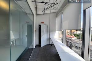 комерційна за адресою Спортивна пл., 1А