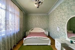 квартира за адресою Олександра Кошиця вул. (Караваєва), 24