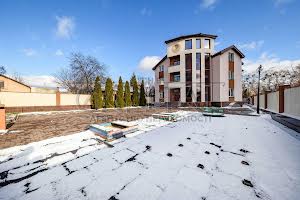 комерційна за адресою Польова вул., 33
