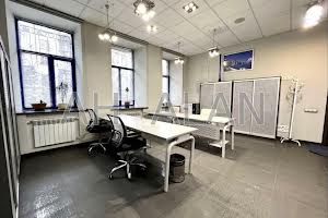 комерційна за адресою Микільсько-Ботанічна вул., 3