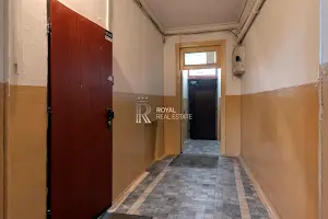 комерційна за адресою Олеся Гончара вул., 82