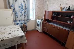 квартира за адресою Каштанова вул., 3