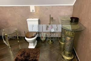 будинок за адресою Вишнева вул.