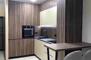 квартира за адресою Космічна вул., 5