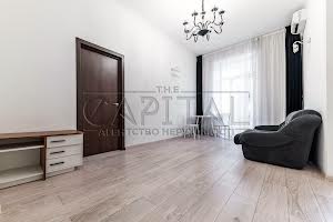 комерційна за адресою Лютеранська вул., 6