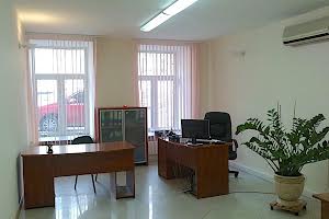 коммерческая по адресу Дерибасовская ул., 1
