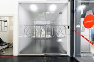 коммерческая по адресу Антоновича ул., 131