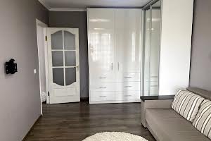 квартира за адресою Нескоренних, 68