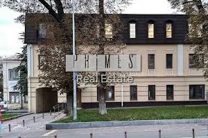 комерційна за адресою Івана Франка пл., 3