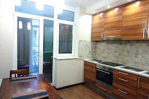 квартира за адресою Регенераторна вул., 4