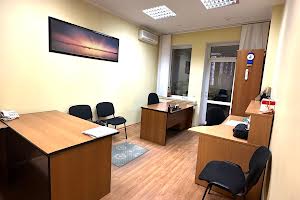 комерційна за адресою Ковпака вул., 17
