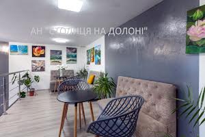 комерційна за адресою Ревуцького вул., 40-В