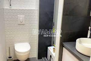 комерційна за адресою Гіршмана вул., 17