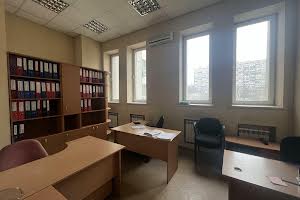 комерційна за адресою Миколи Міхновського бульв. (Дружби Народів), 38