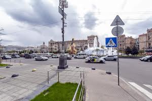 комерційна за адресою Костельна вул., 4