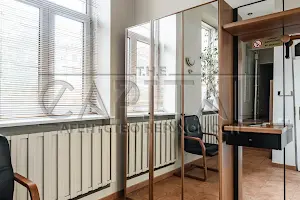 комерційна за адресою Лютеранська вул., 12
