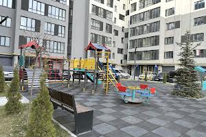 квартира за адресою Озерна вул., 16Б
