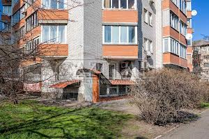 комерційна за адресою Вінстона Черчилля вул. (Червоноткацька), 20