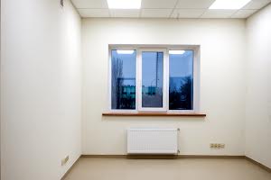 комерційна за адресою Степана Рудницького вул. (Академіка Вільямса), 2-Б