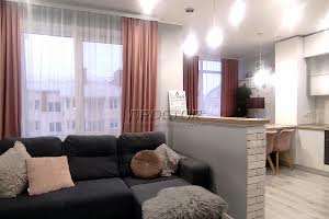 квартира за адресою Бишівська вул., 7