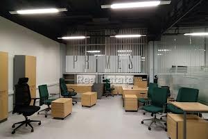 комерційна за адресою Братів Чучупаків вул. (Смольна), 9б