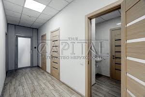 коммерческая по адресу Кловский спуск, 11