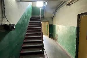 комерційна за адресою Віскозна вул., 4Д
