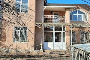 будинок за адресою Окружна вул.