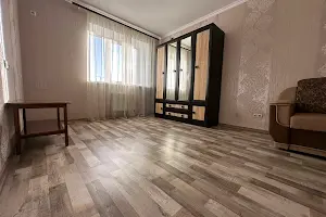 квартира за адресою Озерна вул., 4а