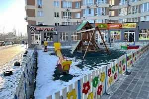будинок за адресою Озерна