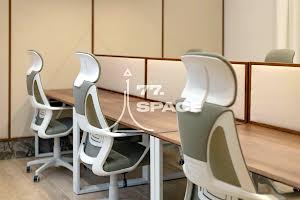 комерційна за адресою Саксаганського вул., 58
