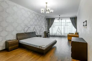 коммерческая по адресу Кловский спуск, 7А