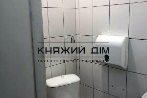 комерційна за адресою Соломії Крушельницької вул., 7