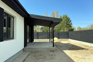 будинок за адресою с. Дмитрівка, Центральна, 1