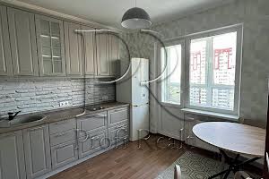 квартира по адресу Софии Русовой ул., 7