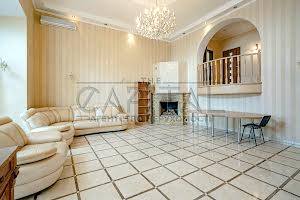 комерційна за адресою вул. Березнева, 20