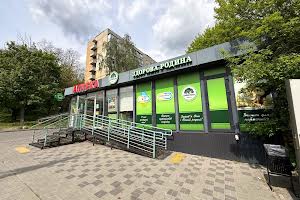 комерційна за адресою Мостицька вул., 8