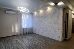 квартира за адресою Незалежності вул. (Титова), 11