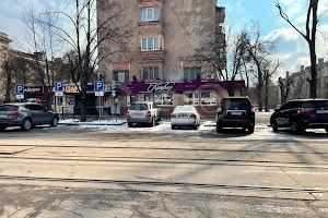 комерційна за адресою Соборності вул. (Косіора), 12